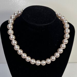 Classic Light Pink Beaded Necklace